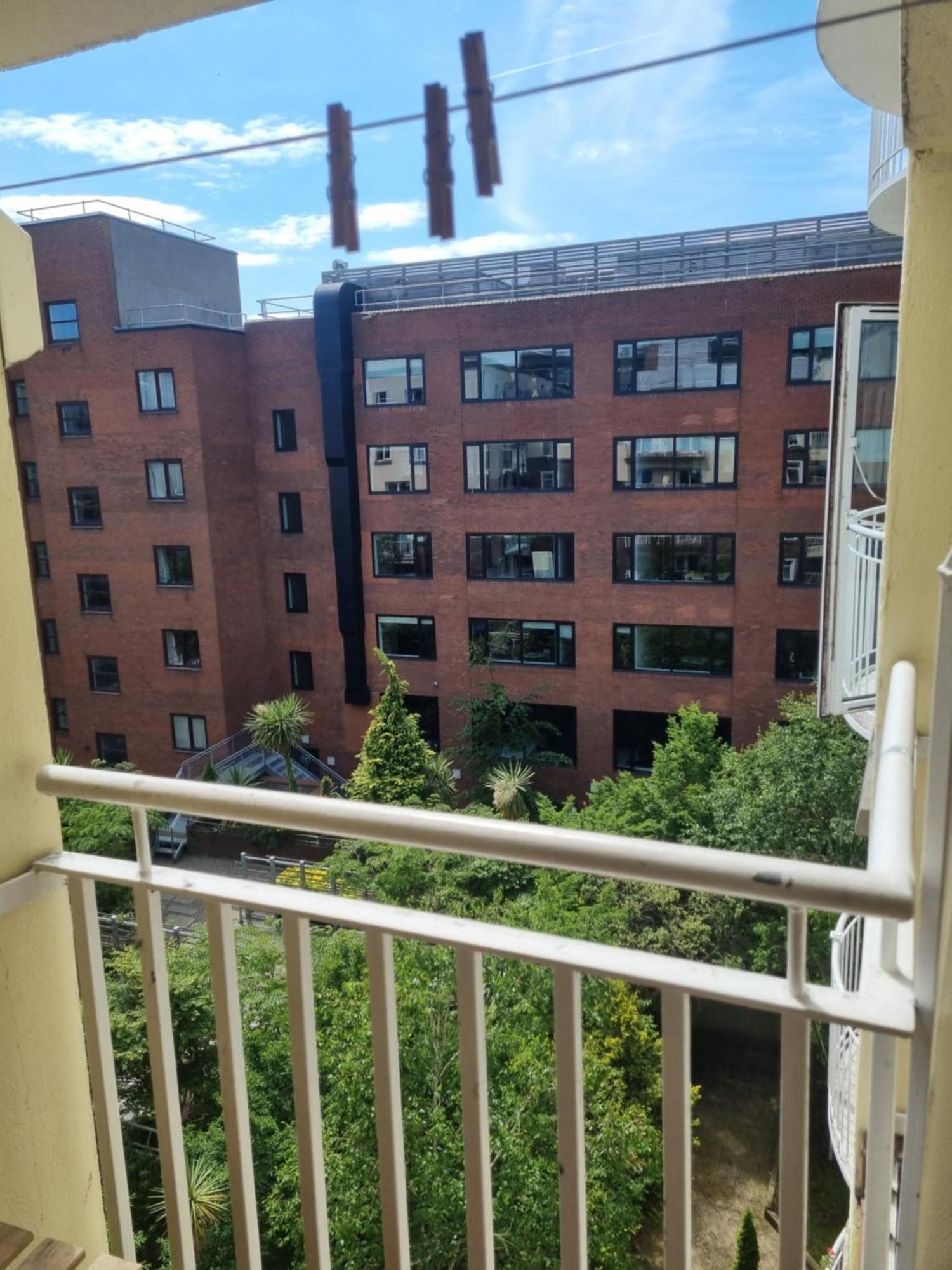 Love Lane Apartmet Dublin Exterior photo